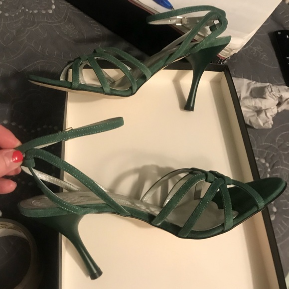 BCBG heels green size 6 new - Picture 1 of 4